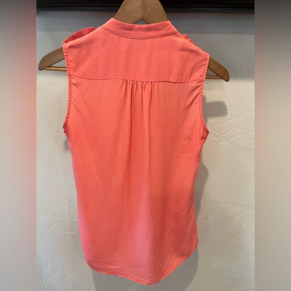 Women’s banana republic 100% silk coral button up utility tank size extra small - Picture 4 of 6